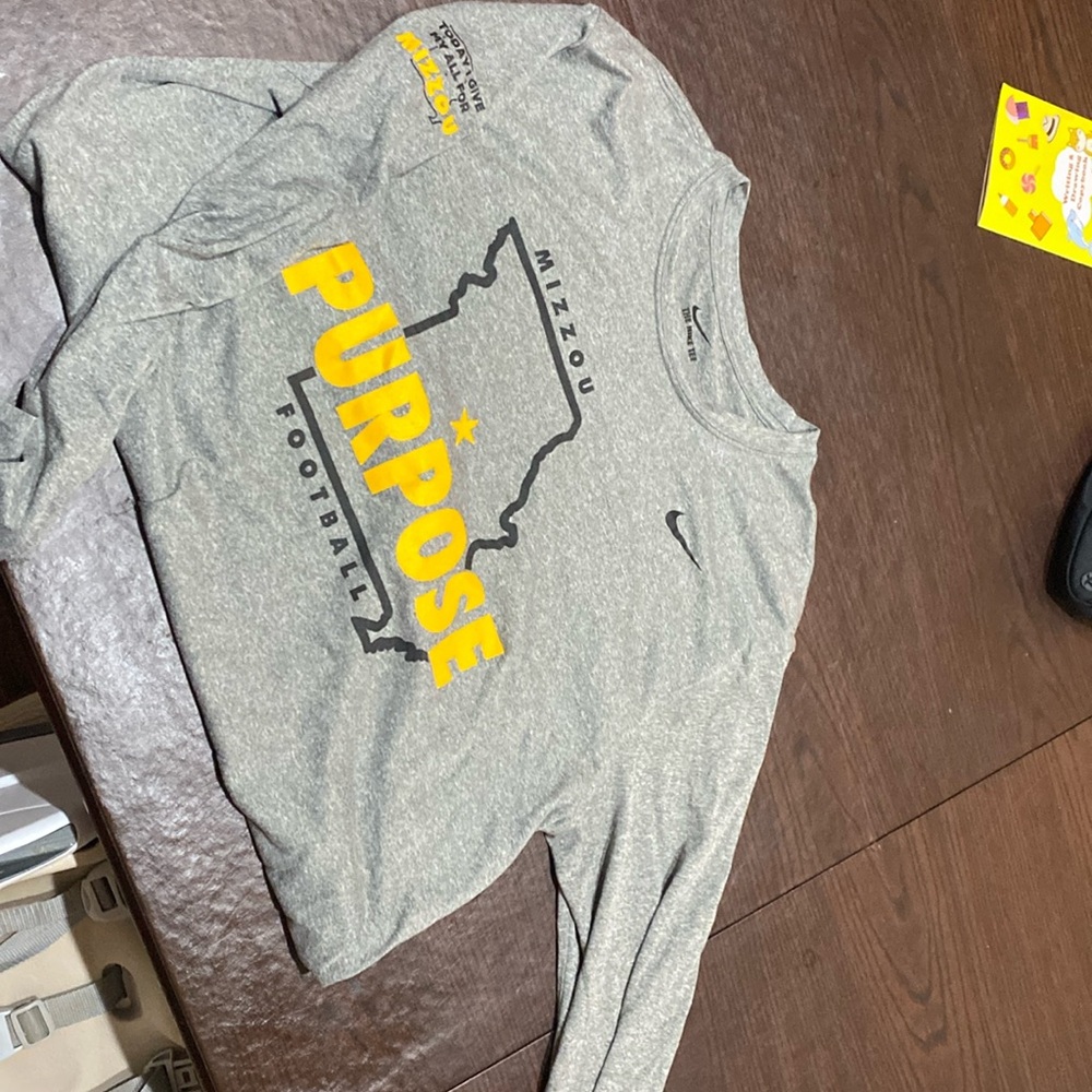 Nike Mizzou Long Sleeve Tee.